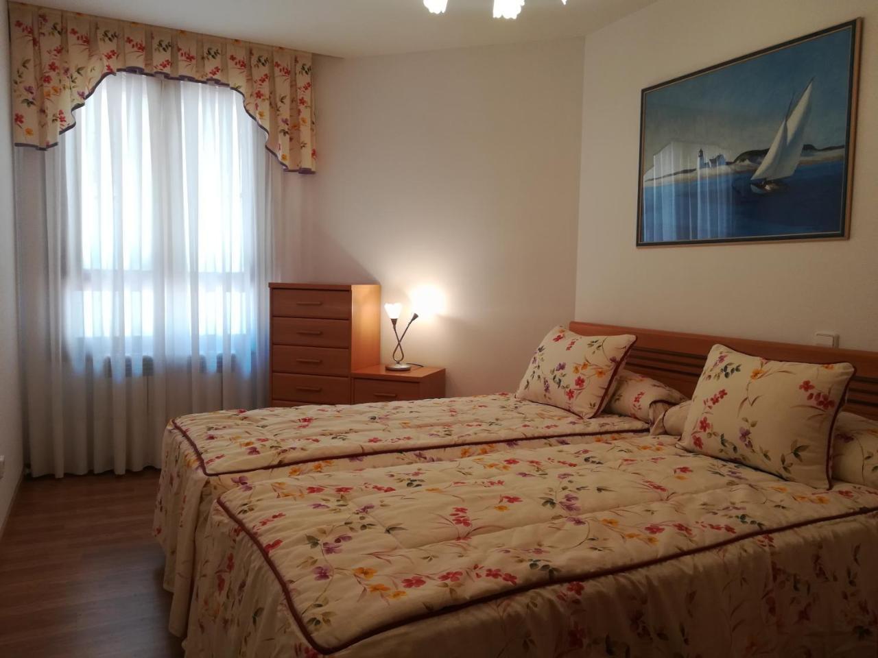 Apartamento "Paseo Del Sauco" Эскарай Экстерьер фото